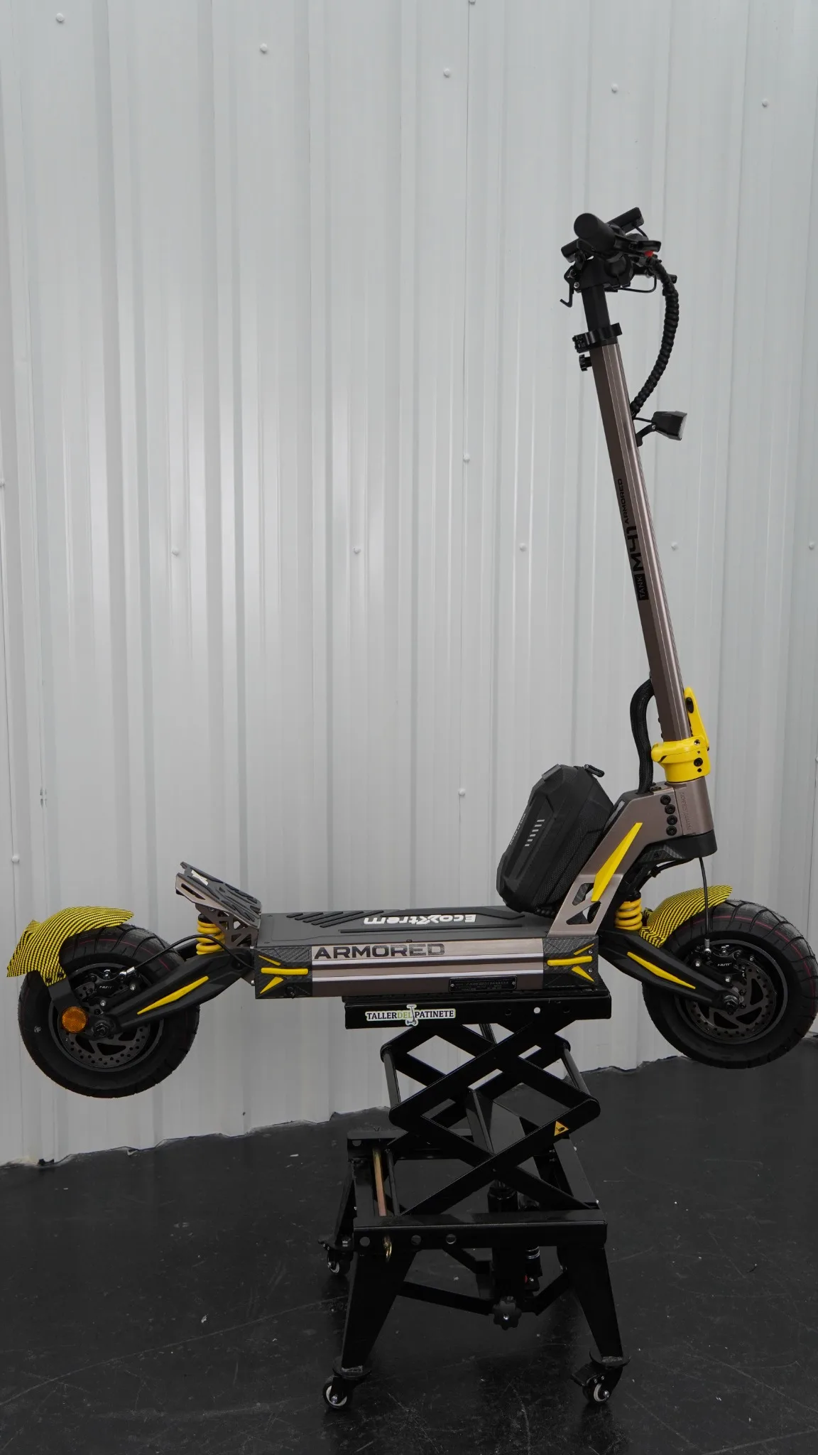Ecoxtrem Armored tuneado en Taller del Patinete
