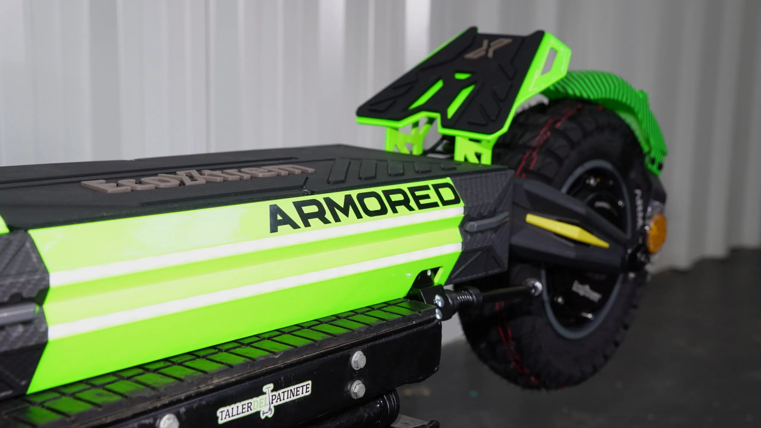 Patinete Eléctrico Ecoxtrem M41 Armored Dual LR (60V 24A) Homologado DGT