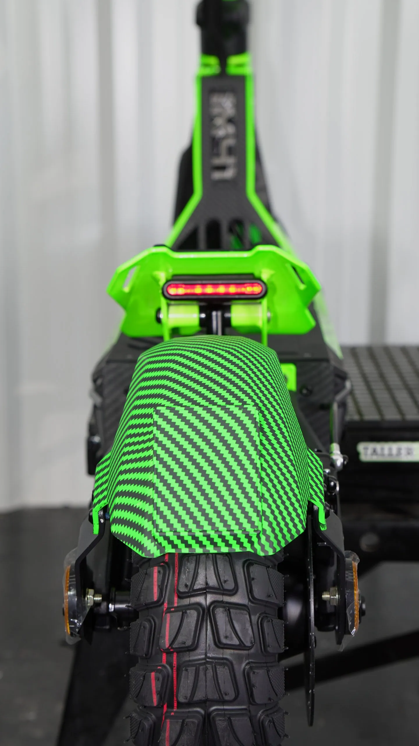 Patinete Eléctrico Ecoxtrem M41 Armored Dual LR (60V 24A) Homologado DGT