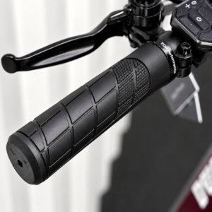 Puños TDP Performance Lock-On negros con abrazadera de aluminio para bicicleta eléctrica y MTB